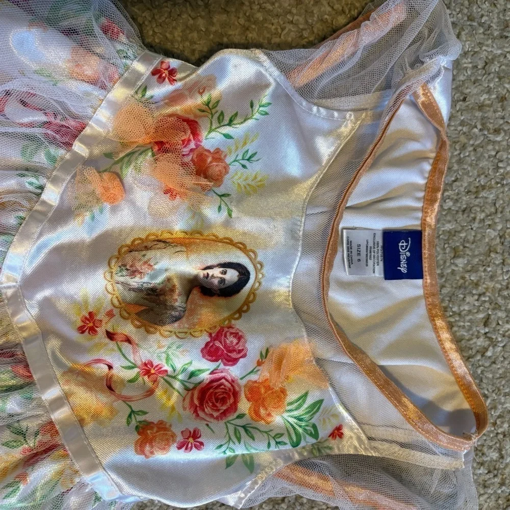 Disney Enchanted Rose Gown with Gold Accents Sz 6 Belle Live Action Pajama
